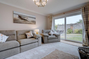 Pebblelight by Winterton Cottages